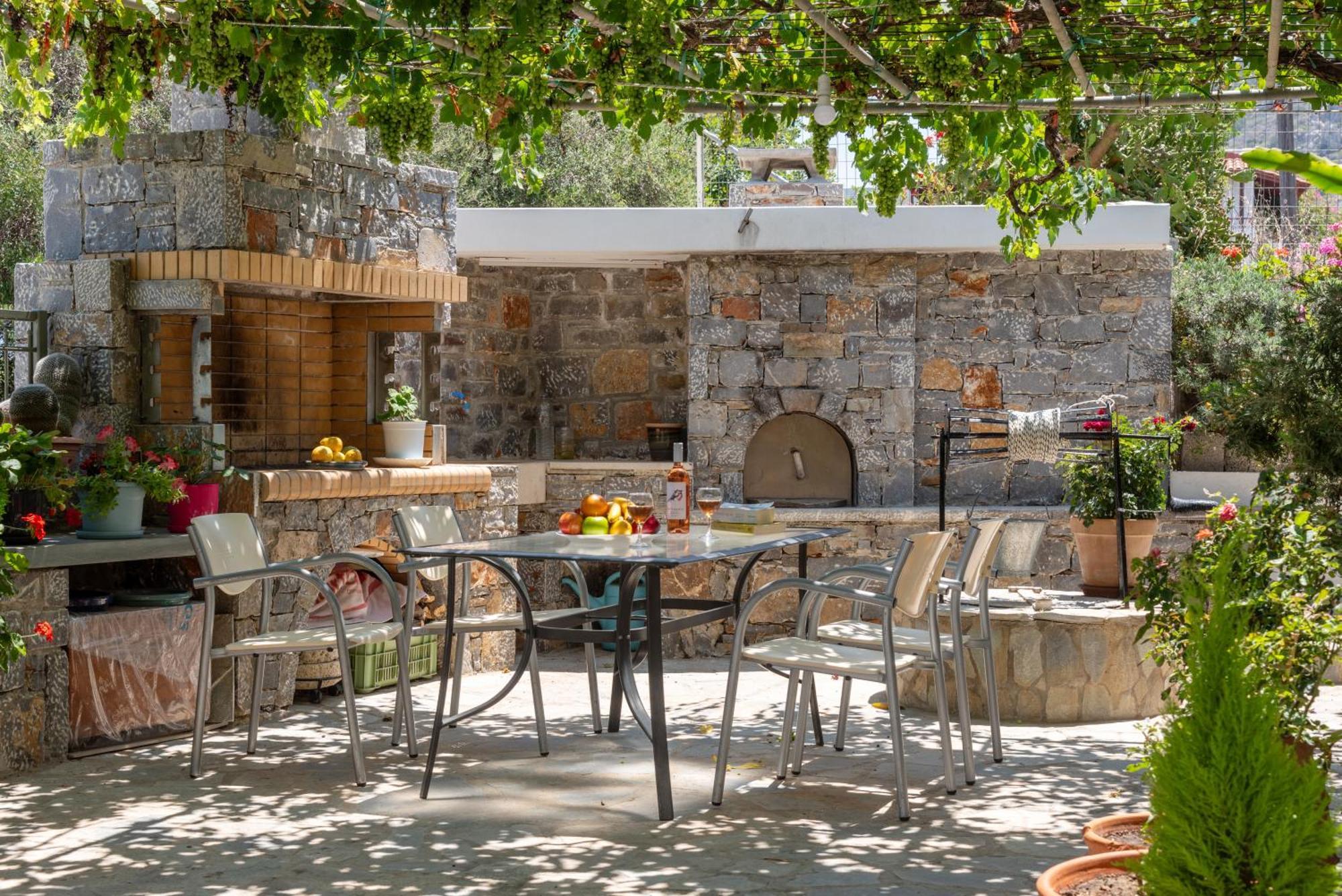 Kounenos House Istron